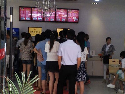 元器件电气参数分选与恒温老化区